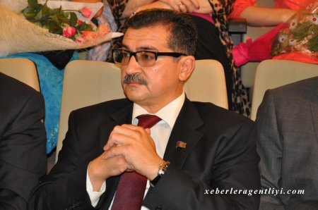 Millət Vəkili Novruz Aslan İsmayıllıda humanitar aksiya keçirdi.