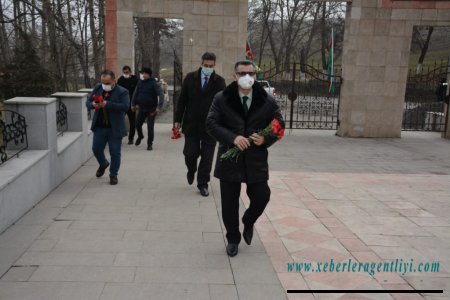 Novruz Aslanov şəhid ailələrini ziyarət etdi - FOTOLAR