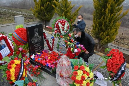 Novruz Aslanov şəhid ailələrini ziyarət etdi - FOTOLAR
