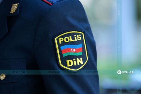 Azərbaycanda polis idarədə bıçaqlandı