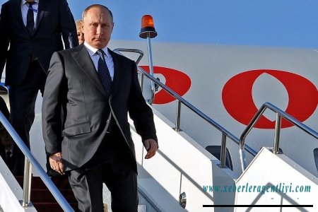 Rusiya prezidenti İstanbula səfər edib