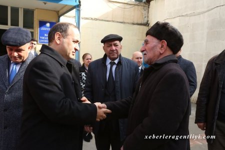 120 saylı Cəbrayıl-Qubadlı seçki dairəsindən YAP-ın deputatlığa namizədi Ceyhun Məmmədov seçicilərlə görüşlərini davam etdirir.