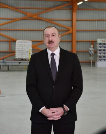 Prezident Qazaxda əhəng zavodunun açılışında iştirak edib - YENİLƏNİB+FOTO
