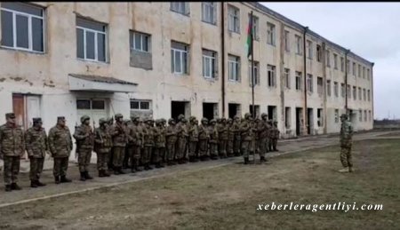 Ağdamın Gülablı kəndindəki keçmiş orta məktəbdə Azərbaycan bayrağı qaldırılıb - FOTO/VİDEO