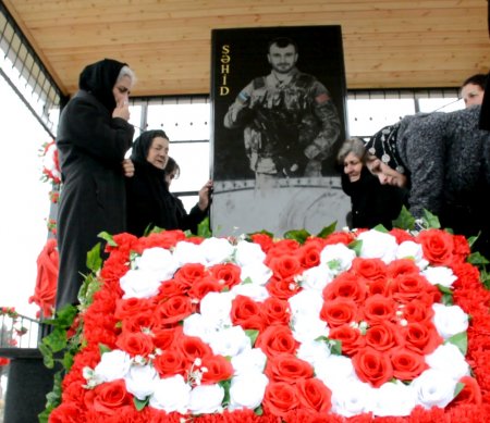 Bir kənddə eyni gündə doğulan iki qəhrəman şəhid qürurla yad edilib