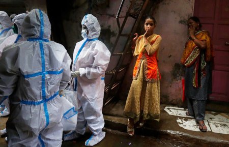 Hindistanda koronavirusla bağlı vəziyyət ağırlaşır: Yoluxma və ölüm sayında antirekord