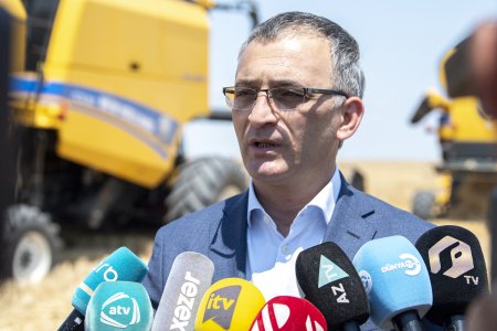 Taxıl sahələrinin 11,4 faizi biçilib, sahələrdən 337600 ton məhsul yığılıb