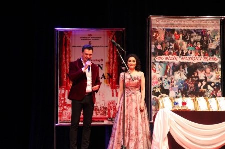 Musiqili Teatrda mükafatlandırma mərasimi keçirilib