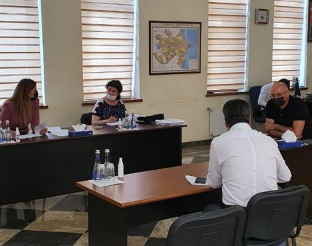 Millət vəkili Könül Nurullayeva vətəndaşların müraciətlərini aidiyyəti qurumlara yönləndirdi.