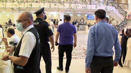 Sumqayıtda polis əməkdaşları ictimai nəqliyyatda və şadlıq saraylarında reydlər keçirib