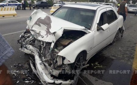 Kürdəmirdə avtomobil qəzası baş verib: Xəsarət alan var - FOTO