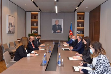 Ceyhun Bayramov Küveytin Azərbaycandakı səfiri ilə görüşüb - FOTO