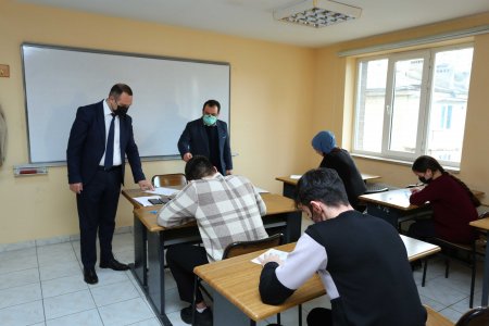 İlahiyyat İnstitutunda qış imtahan sessiyası başlayıb