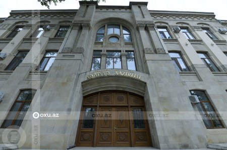 Səhiyyə nazirinin müavinləri kollektivə təqdim olunub