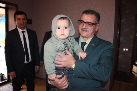 Novruz Aslanov seçiciləri ilə görüşdü