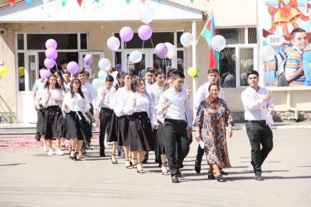 İsmayıllı rayonunun ümumtəhsil məktəblərində “Son zəng” tədbirləri keçirilib