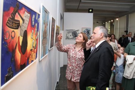 Ölkədə ilk dəfə keçirilən “Vəkillik peşəsi uşaqların gözü ilə” rəsm sərgi-müsabiqəsinin açılışı olub - FOTO