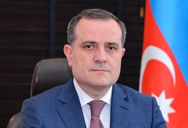 Müstəqilliyimizə və suverenliyimizə davamlı dəstəyə görə qardaş Özbəkistan xalqına və hökumətinə minnətdarıq Müstəqilliyimizə və suverenliyimizə davamlı dəstəyə görə qardaş Özbəkistan xalqına və hökumətinə minnətdarıq
