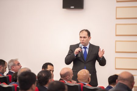 Göyçayda “Narçılıqla bağlı həyata keçirilən işlər və qarşıda duran vəzifələr” mövzusunda müşavirə keçirilib