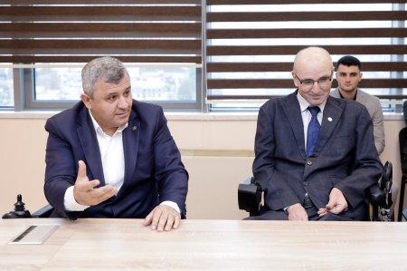 Əlilliyi olan şəxslərin məşğulluq imkanları müzakirə olunub