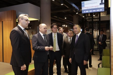 Moldova Baş nazirinin müavini DOST mərkəzində olub