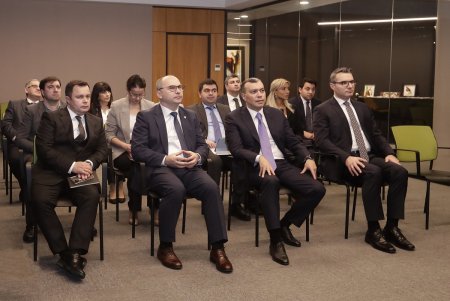 Moldova Baş nazirinin müavini DOST mərkəzində olub