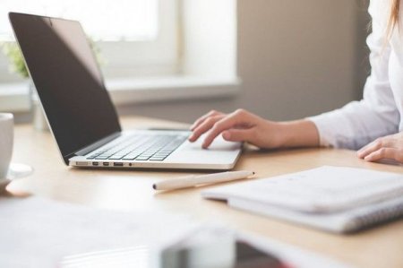 Hava şəraiti ilə bağlı universitetlərdə iş saatı qısaldılıb