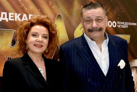 Rusiyada Xalq artisti və həyat yoldaşı Ukrayna müharibəsinə qarşı çıxdıqlarına görə teatrdan qovulublar