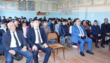Yeniyetmə və gəncləri zərərli vərdişlərdən qorumaq, bəşəriyyətin böyük bəlası sayılan narkomaniyaya qarşı mübarizəni daha səmərəli təşkil etmək məqsədilə polis əməkdaşları tərəfindən maarifləndirici görüşlər davam etdirilir