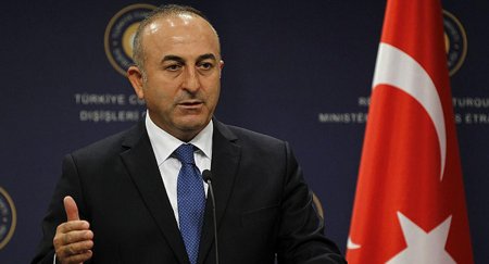 Çavuşoğlu: "Xocalıda azərbaycanlı qardaşlarımızın qətlini lənətləyirik"