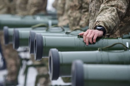 Ukraynada vəziyyət gərginləşir: Ölkəyə yeni silahlar gətirilir - VİDEO