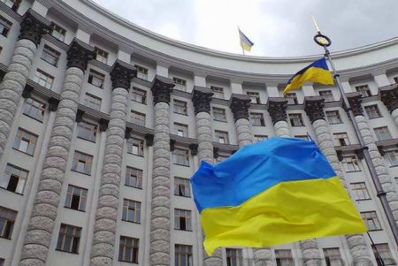 Ukraynalılar Zelenskidən ölkədə nüvə silahlarının yerləşdirilməsini tələb etdilər