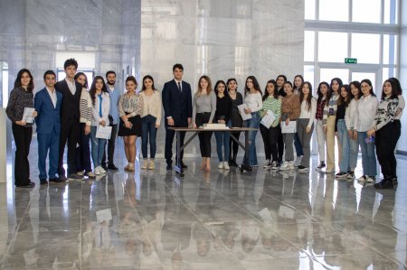 “Könüllülər üçün PR baza təlimləri” layihəsi başa çatıb