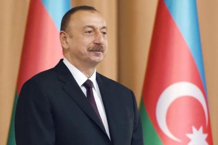 İlham Əliyev: “Ulu öndərin Prezident olduğu 10 il ölkənin gələcək sıçrayışı üçün təməl qoyulması dövrü olub”