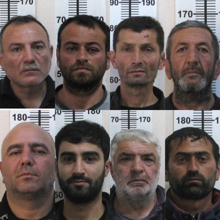 Balakəndə üzərində “Kalaşnikov” avtomatı gəzdirən, torpağın altında narkotik gizlədən şəxslər ifşa ediliblər