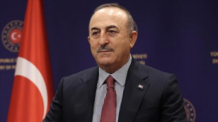 Çavuşoğlu: "Azərbaycanla əlaqələrimizin inkişafı həyati əhəmiyyət kəsb edir"