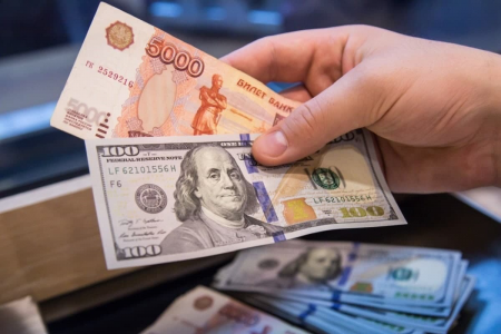 Rusiyadan dollarla bağlı KRİTİK QƏRAR: "Deyərdim ki, onlar yoxdur"