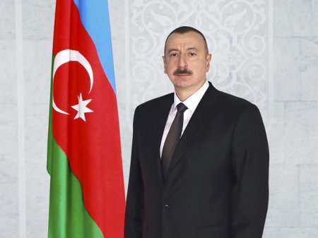 Prezident İlham Əliyev: “Atam demişkən, “Bir millət, iki dövlət”, əlavə etmək istəyirəm, bir yumruq!”