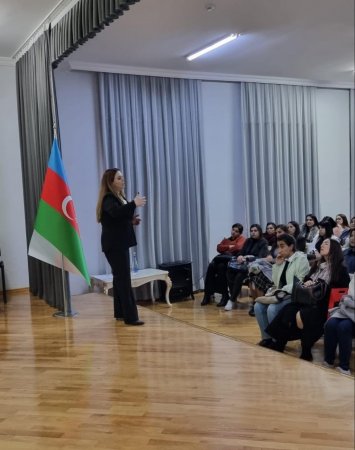 “Sərişətli müəllim”- yeni işə qəbul olunmuş müəllimlərin adaptasiya proqramı  həyata keçirildi