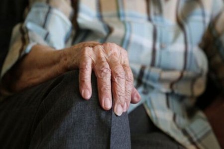 Sumqayıtda 81 yaşlı kişi özünü asıb