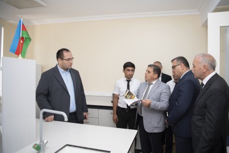 Nazir Məcnun Məmmədov Bərdə və Ağcabədidə təsərrüfatlara baş çəkib, fermerlərlə görüşüb