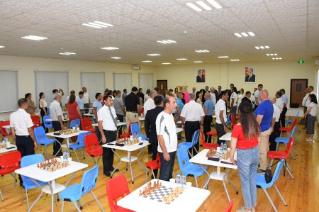 Təhsil işçiləri arasında şahmat turniri