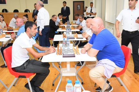 Təhsil işçiləri arasında şahmat turniri