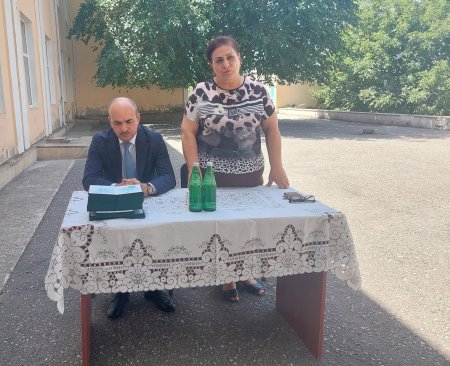 Regional İdarə müdiri məzunlara attestatların verilməsi mərasimində iştirak edib