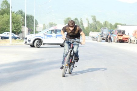 İki yaş qrupunda (12 – 15 yaş və 15 yaşdan yuxarı ) Veloyarış keçirildi