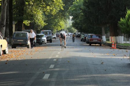 İki yaş qrupunda (12 – 15 yaş və 15 yaşdan yuxarı ) Veloyarış keçirildi