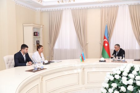 Səfərbərlik və Hərbi Xidmətə Çağırış üzrə Dövlət Xidmətinin rəisi Sumqayıtda vətəndaşları qəbul edib