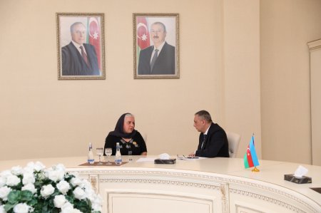 Səfərbərlik və Hərbi Xidmətə Çağırış üzrə Dövlət Xidmətinin rəisi Sumqayıtda vətəndaşları qəbul edib