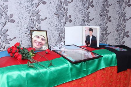 Bu gün İsmayıllı rayonunun Hacıhətəmli kəndindən olan şəhid çavuş Qədim Xəlilovun ad günü məzarı yanında qeyd olunub