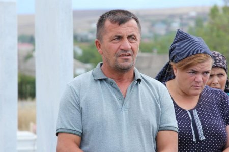 Bu gün İsmayıllı rayonunun Hacıhətəmli kəndindən olan şəhid çavuş Qədim Xəlilovun ad günü məzarı yanında qeyd olunub